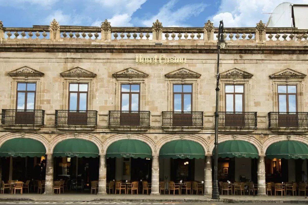 Hotel Casino Морелия Екстериор снимка