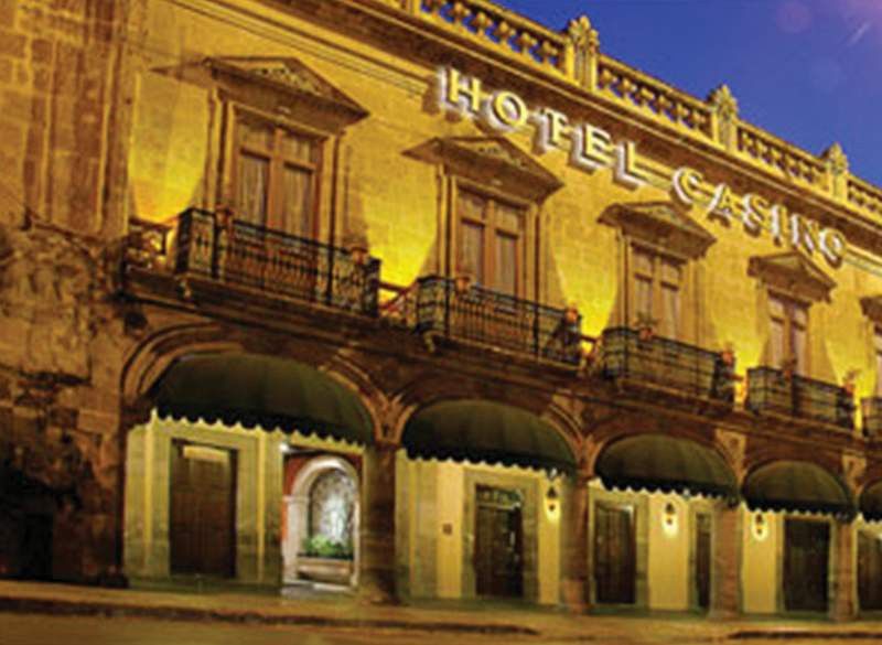 Hotel Casino Морелия Екстериор снимка